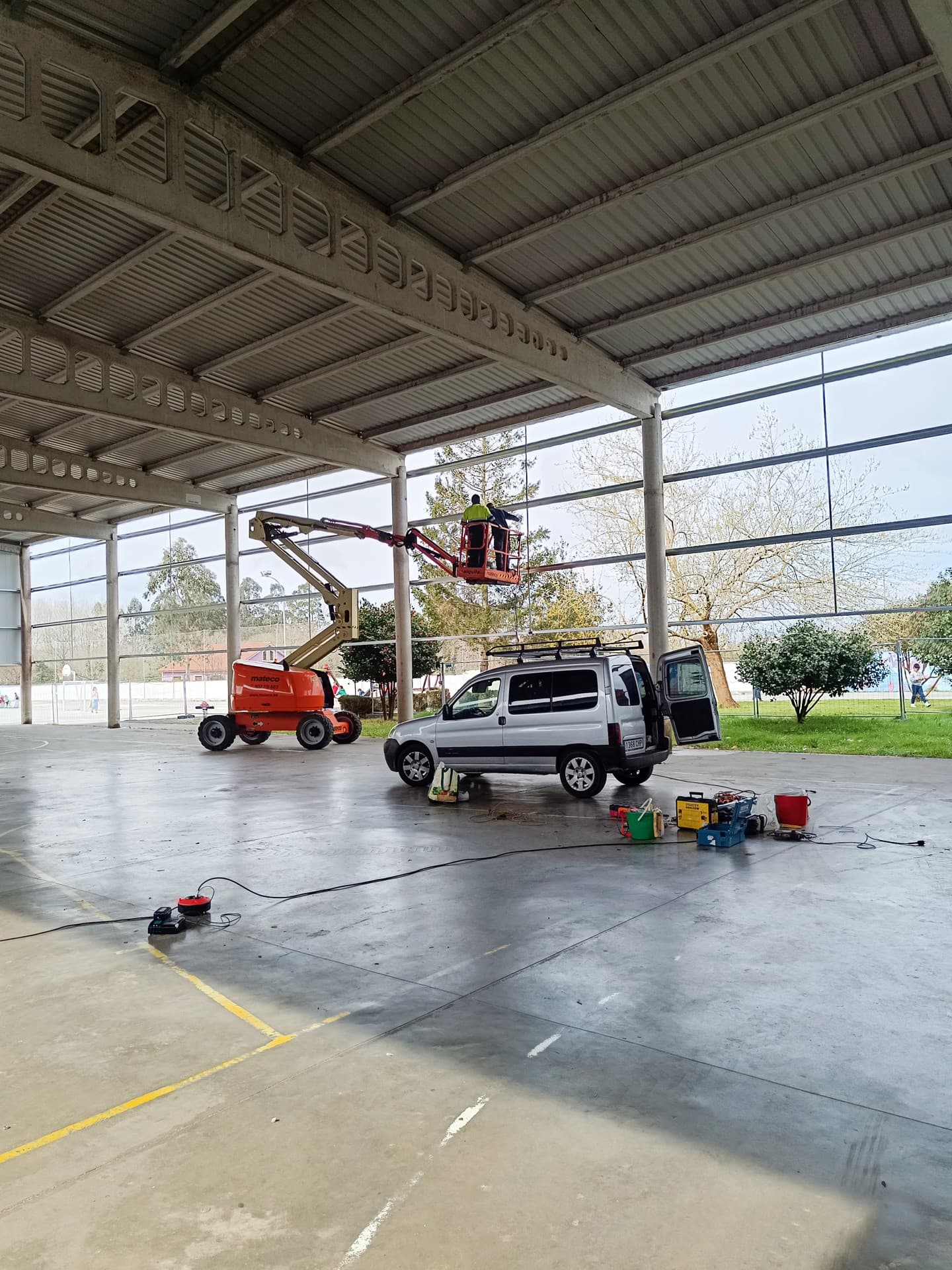 Desmontaje de una estructura metálica